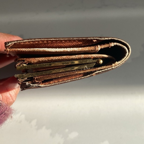 Louis Vuitton Kisslock wallet - Picture 8 of 13